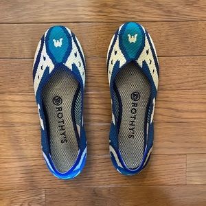 Rothy’s The Flat, ivory/navy/teal print, size 7